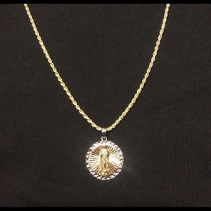 Gold Chain Rope Chain 2mm and Medallion